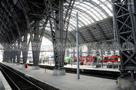 स्पेस फ्रेम रूफ के साथ पूर्वनिर्मित रेलवे स्टेशन स्टील फ्रेम स्ट्रक्चर